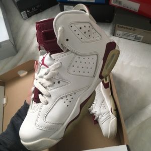 OG Maroons 6s Size 3.5